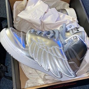 Adidas Jeremy Scott wings silver metallic